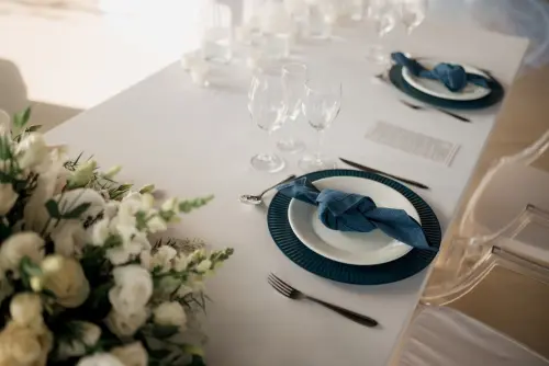 Una cena indimenticabile: i segreti per scegliere il tavolo con la visuale più romantica d'Italia